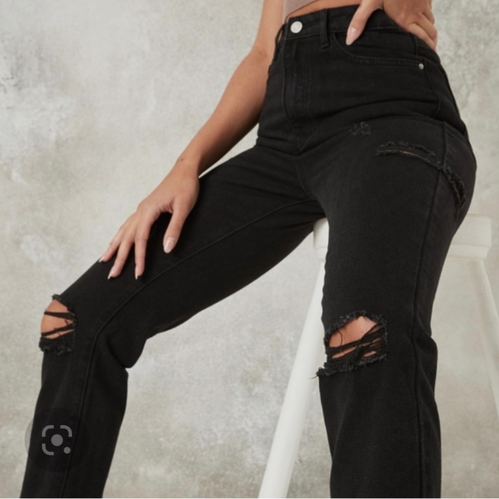 Missguided Jeans, size 4. Black ripped jeans!